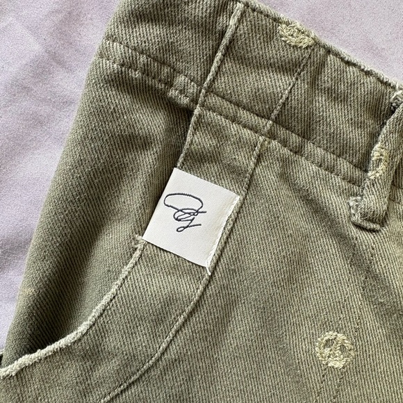 Jaded Gypsy Cargo Shorts with Patterned Accents - Picture 6 of 8